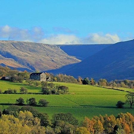 Dovestone Holiday Park Hotell Greenfield  Exteriör bild